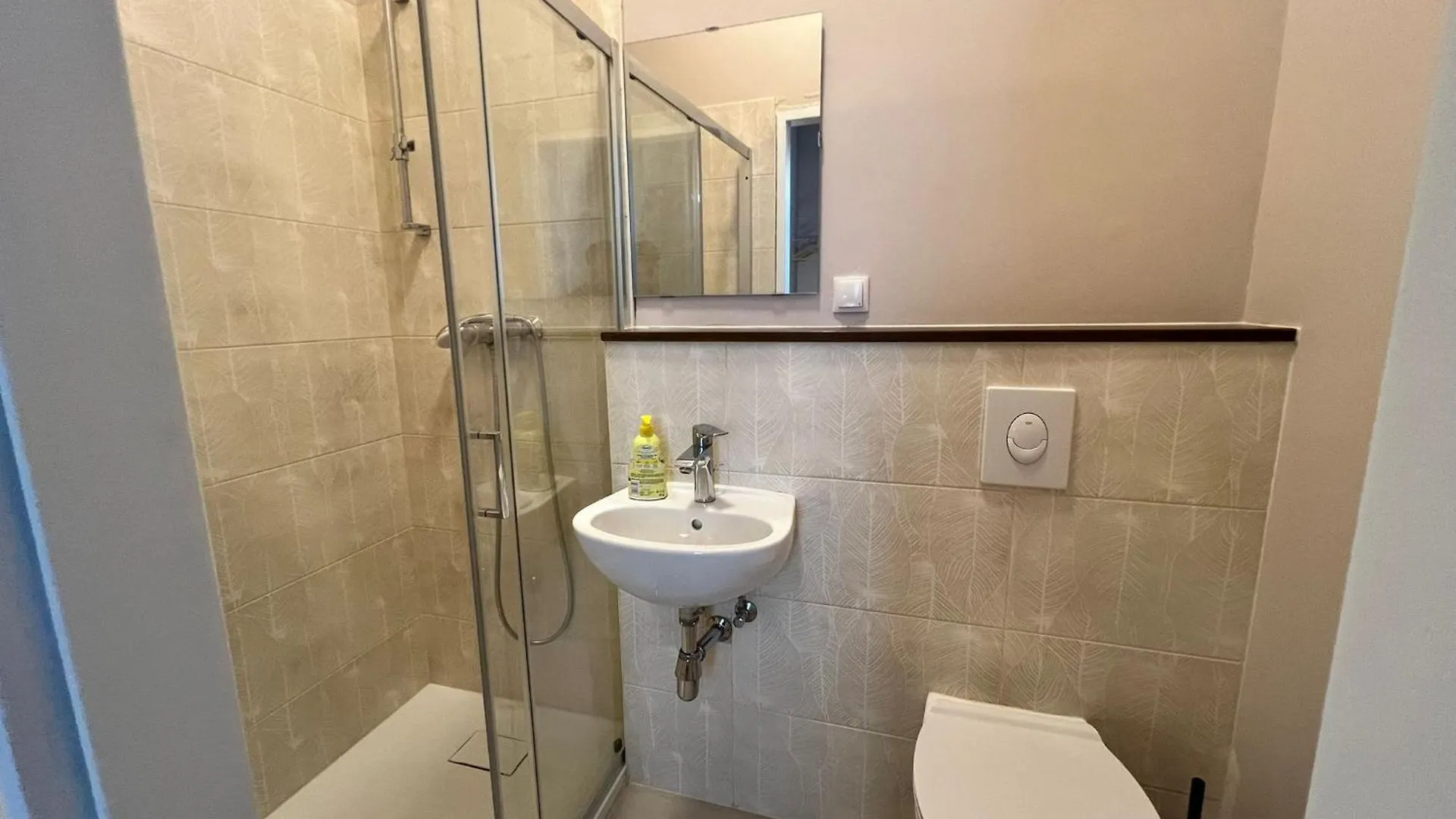 1 Aprt & 5 Stylish Hotel Rooms, Comfort & Convenience Combined Vienna Appartamento