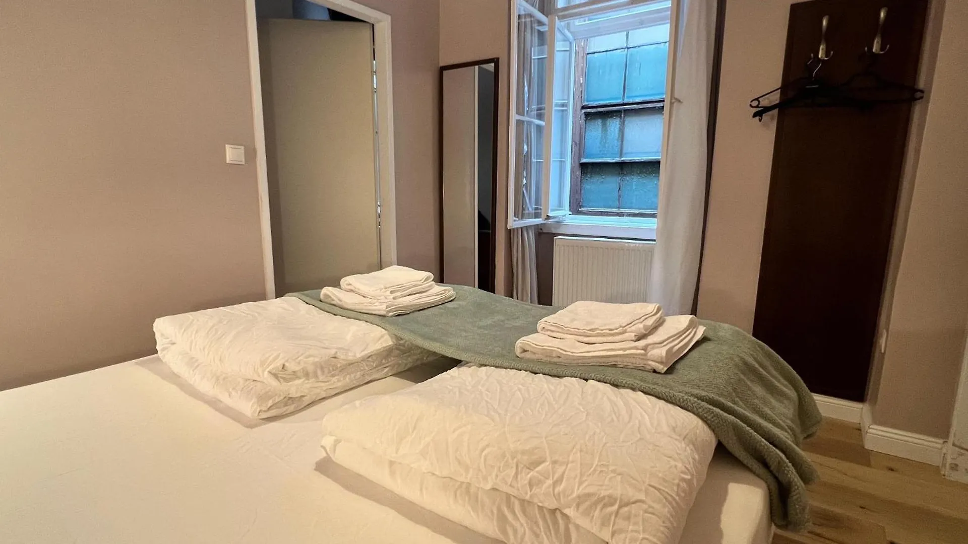 1 Aprt & 5 Stylish Hotel Rooms, Comfort & Convenience Combined 维也纳 奥地利